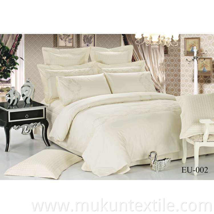  Cotton Embroidery Bedding Set